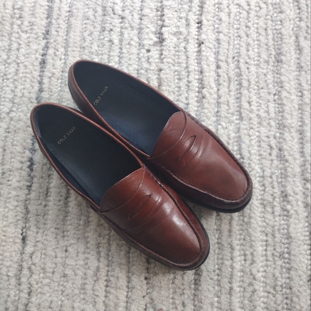 SUPER CLEAN Cole Hann Brown Penny Loafers  Size 10.5 B